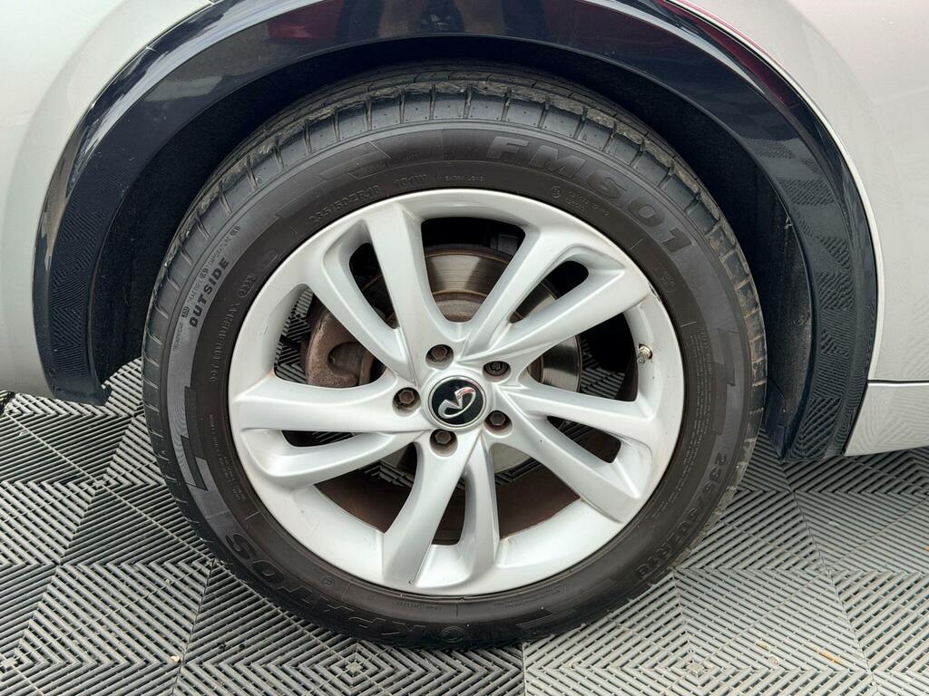 Infiniti Q30 Premium Intouch RK67BPZ Silver #6
