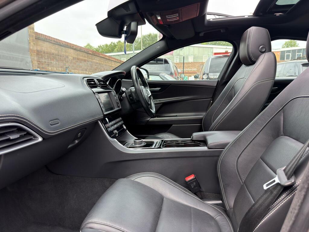 Jaguar XE R-sport Red #48