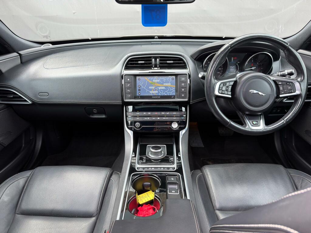 Jaguar XE R-sport Red #12