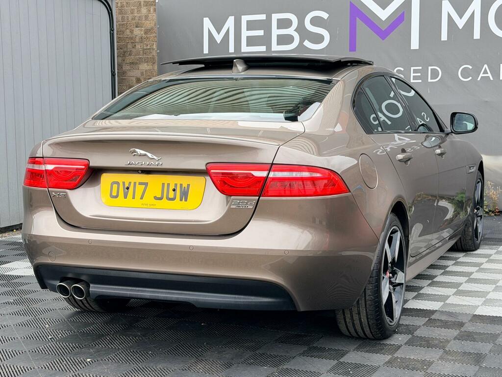 Jaguar XE R-sport Red #21