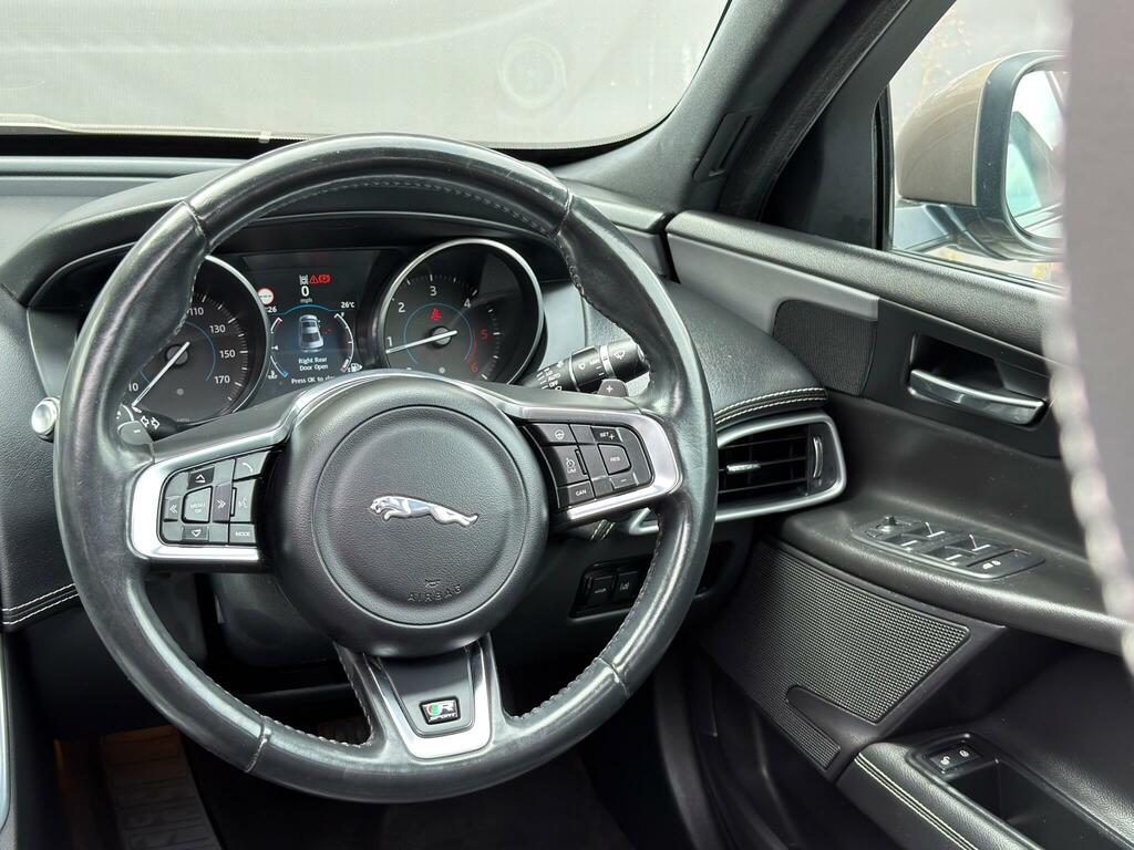 Jaguar XE R-sport Red #13
