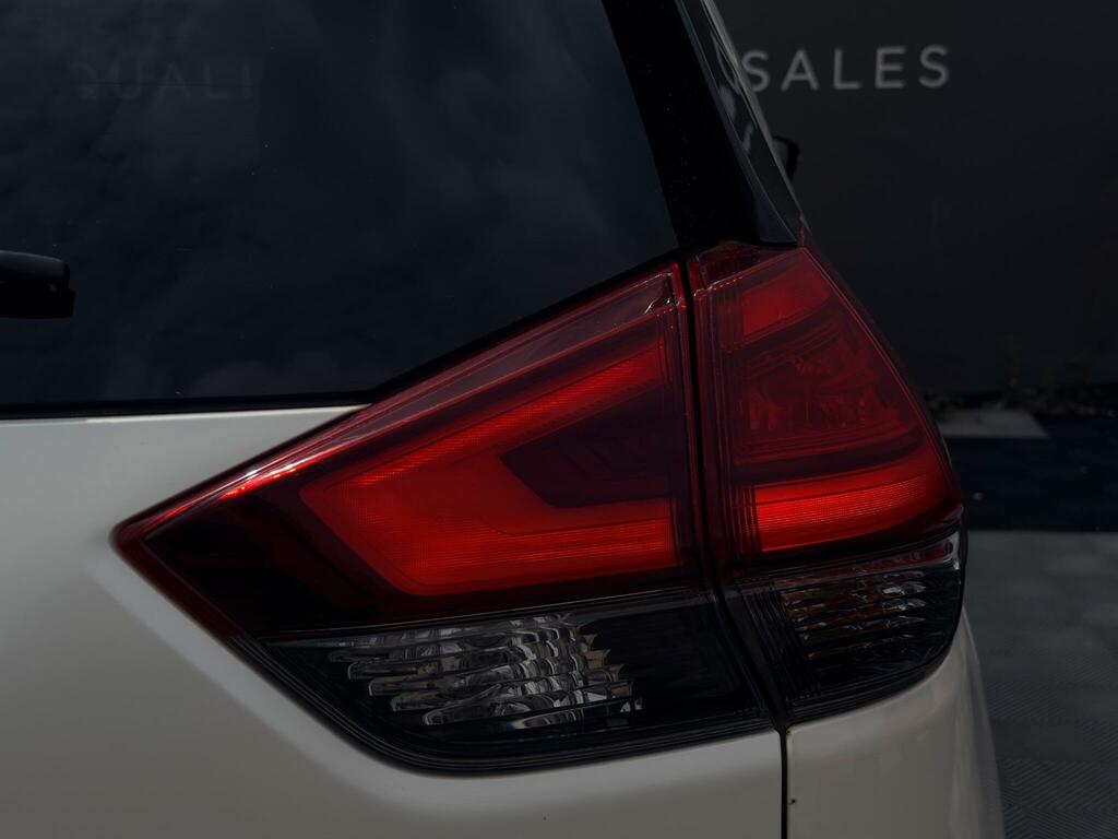 Nissan X-Trail Tekna White #6