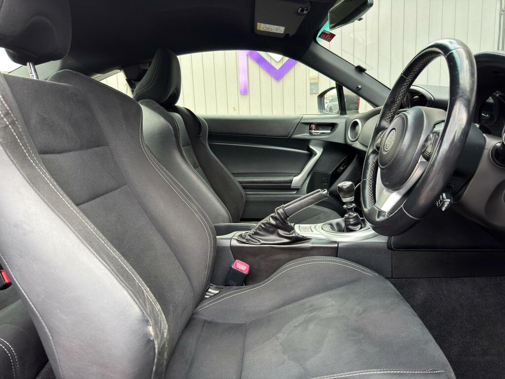Toyota GT86 2L Null White #21