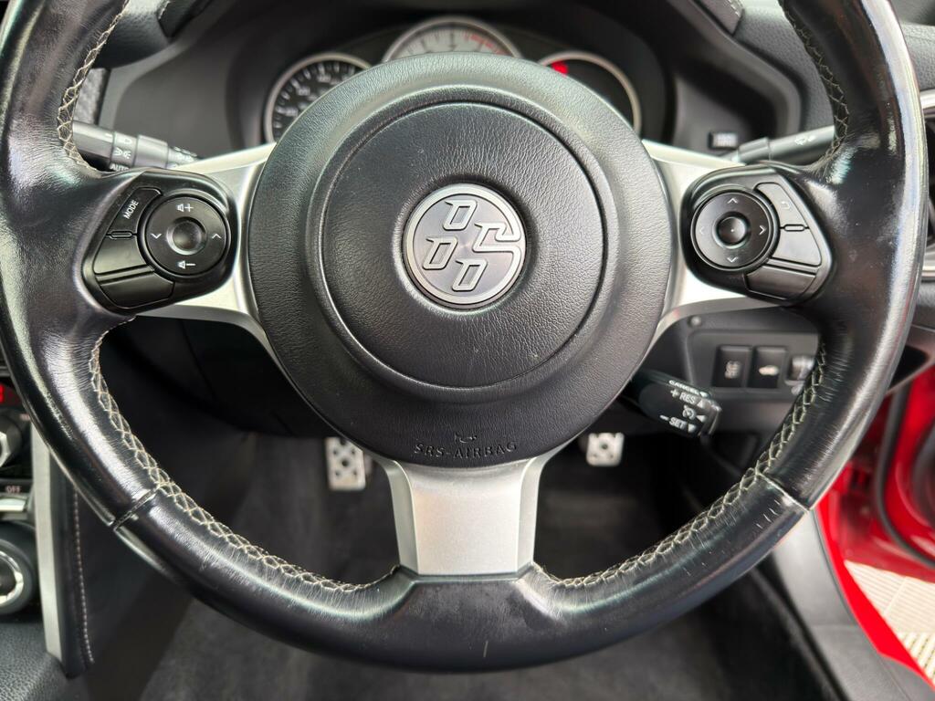 Toyota GT86 2L Null White #26