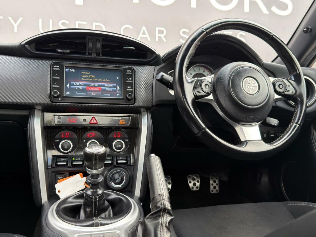 Toyota GT86 2L Null White #40
