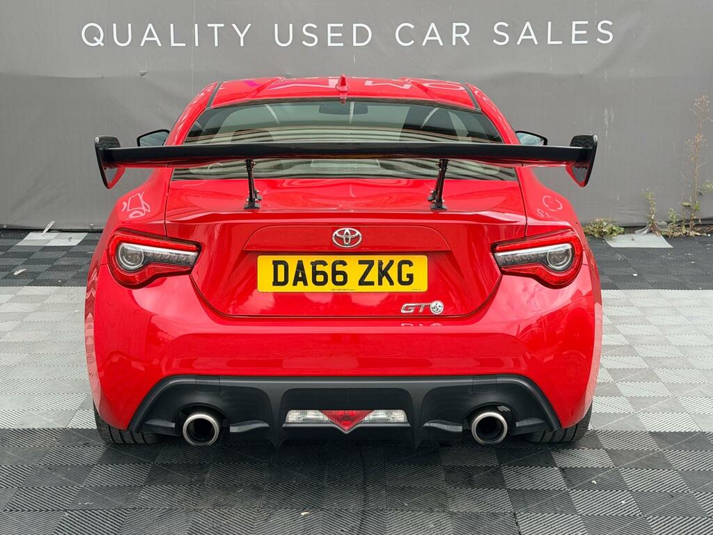 Toyota GT86 2L Null White #17