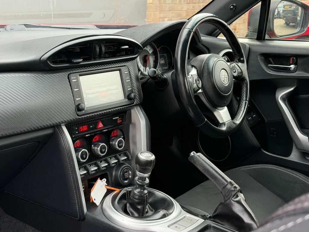 Toyota GT86 2L Null White #39