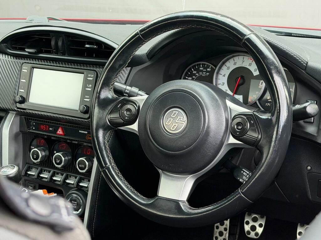 Toyota GT86 2L Null White #11