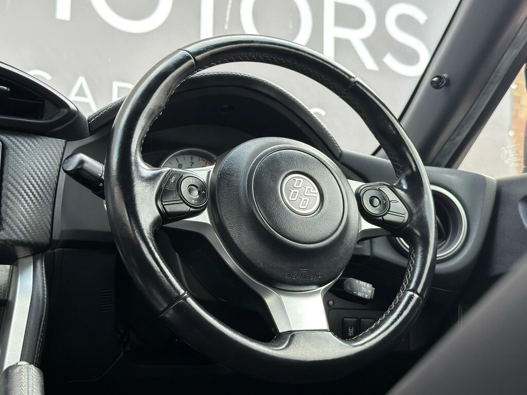 Toyota GT86 2L Null White #44