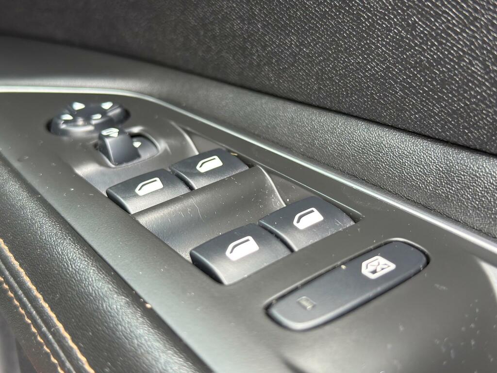 Peugeot 3008 Active Grey #25