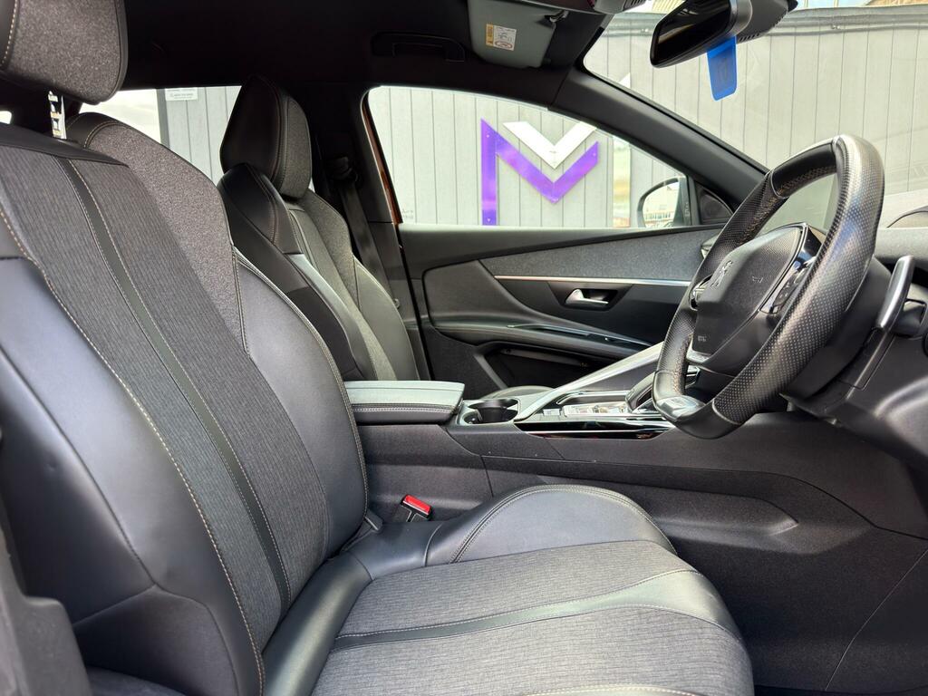 Peugeot 3008 Active Grey #23
