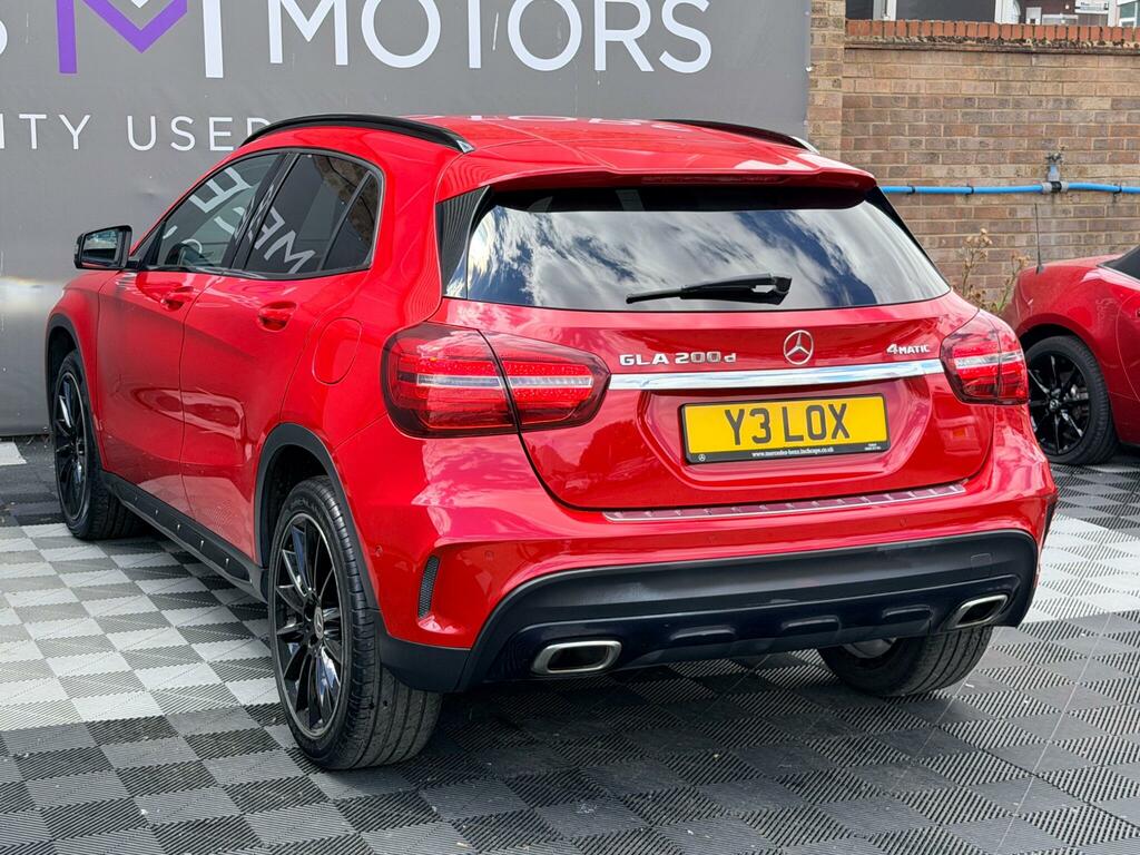 Mercedes-Benz GLA Class Amg Line Red #5