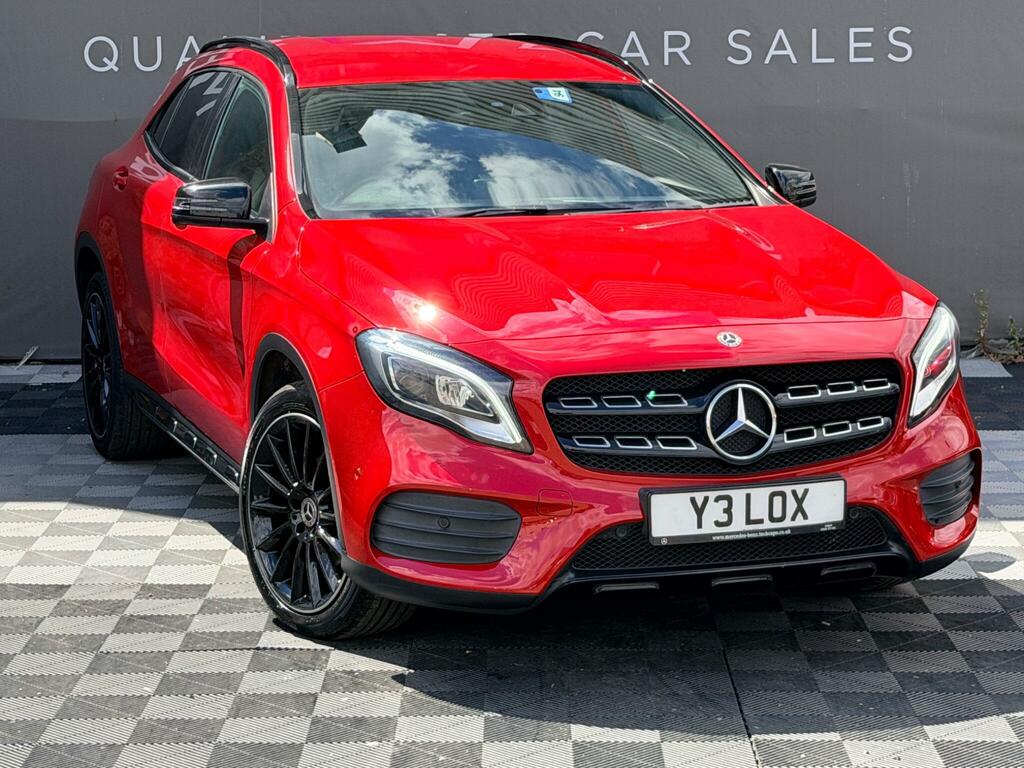 Mercedes-Benz GLA Class Amg Line Red #2