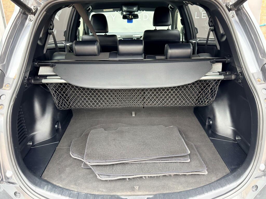 Toyota Rav 4 Rav4 Excel Tss D-4d 4X2 White #9