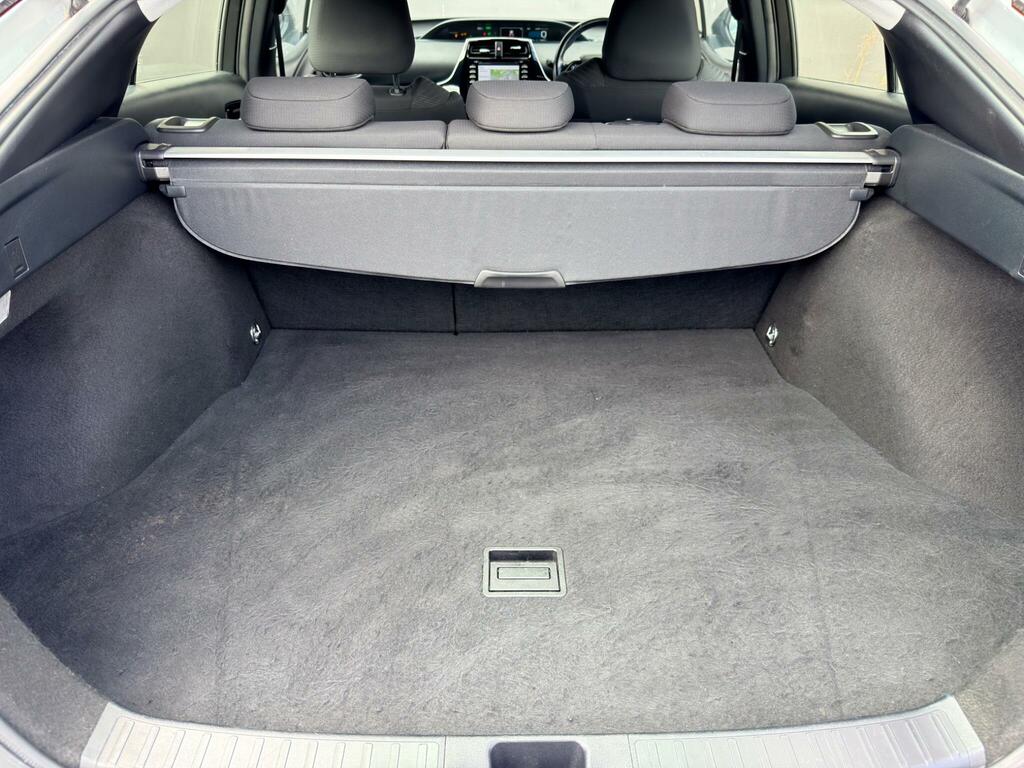 Toyota Prius+ Business Edition Plus Silver #6