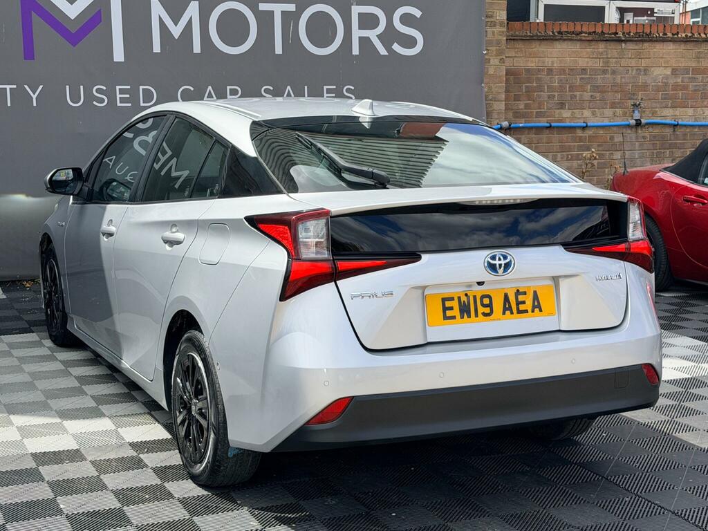 Toyota Prius+ Business Edition Plus Silver #2