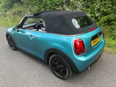 Mini Convertible 2018 68 Cooper Blue #6