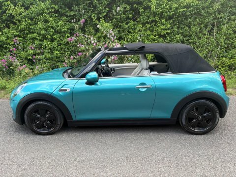Mini Convertible 2018 68 Cooper Blue #5