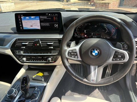 BMW 5 Series 2022 22 520D Grey #3