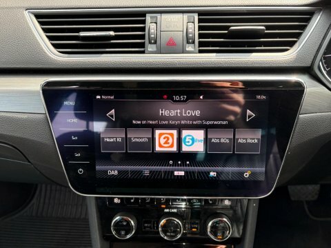Skoda Superb 2017 67 Se Grey #3