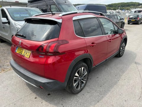 Peugeot 2008 2016 66 Puretech Red #6