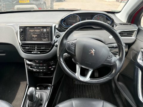 Peugeot 2008 2016 66 Puretech Red #2