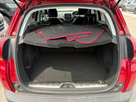 Peugeot 2008 Bluehdi Active Red #16