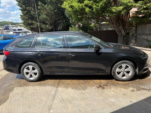 Skoda Octavia 2021 70 Se Black #5