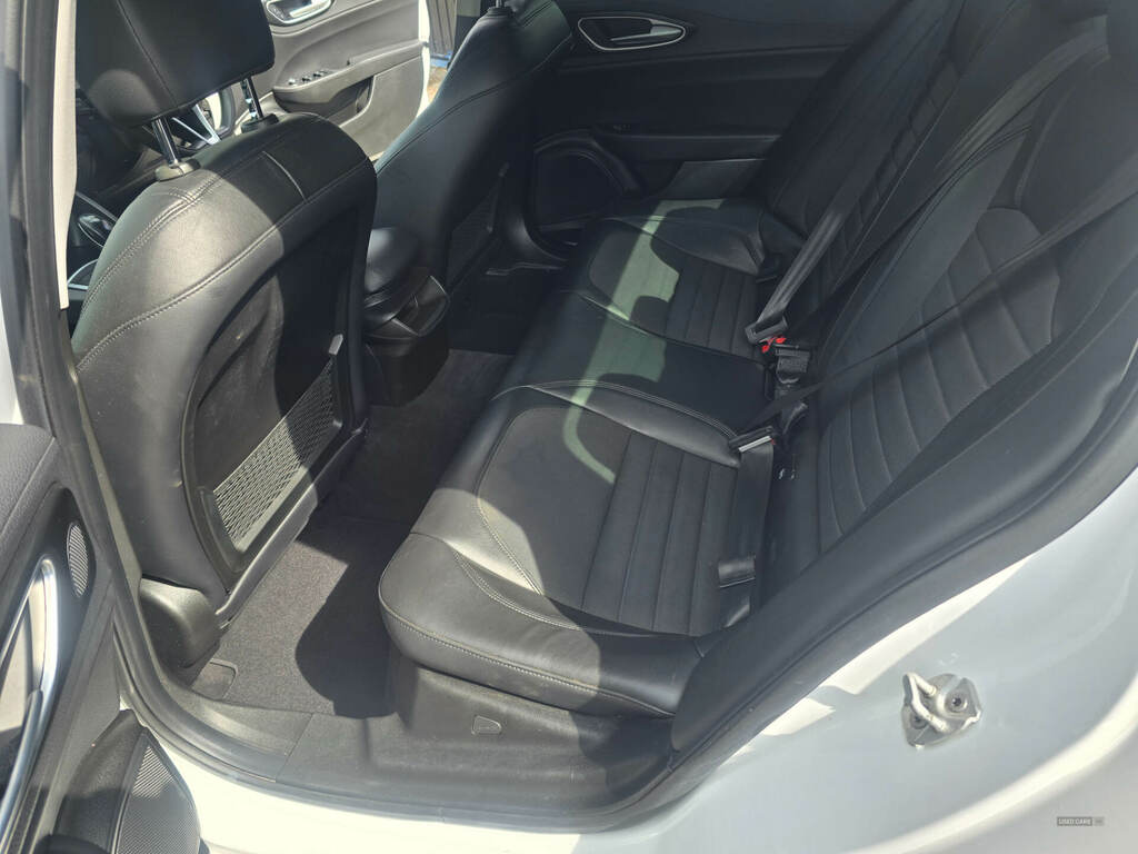 Alfa Romeo Giulia 2.2 Jtdm-2 Super White #7