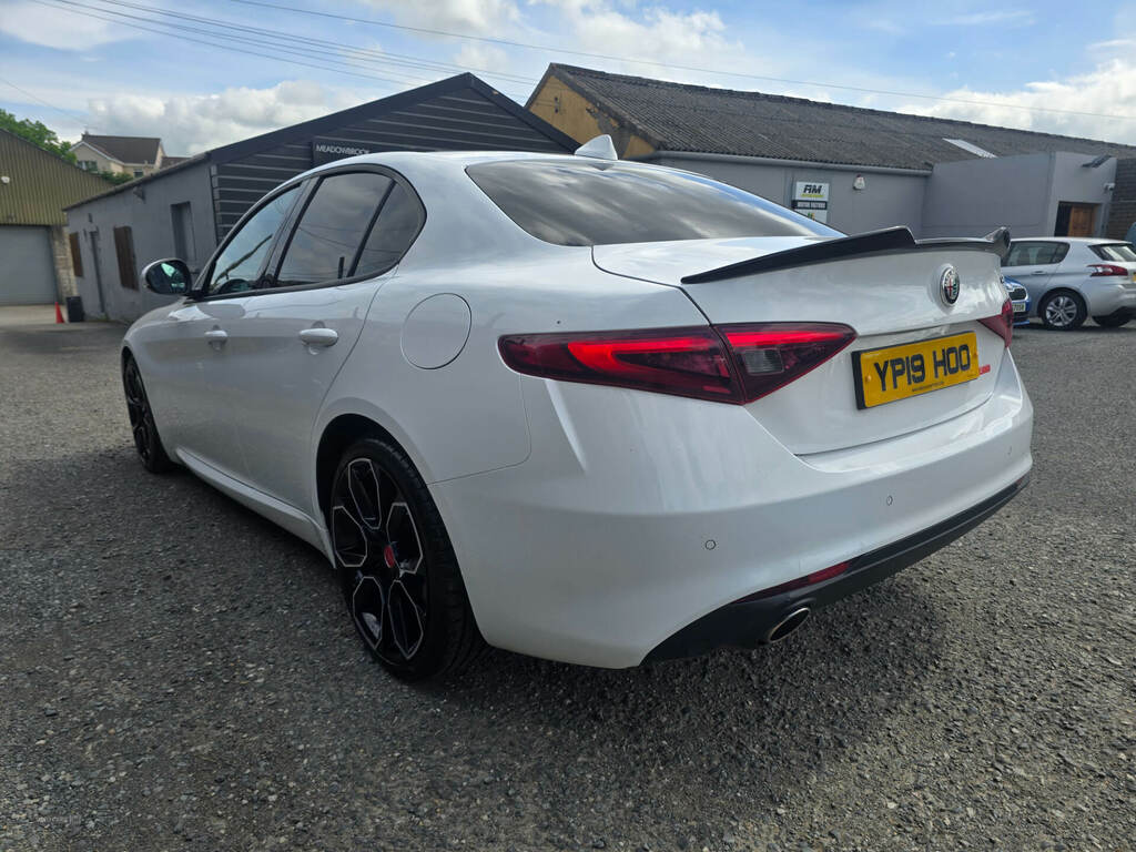 Alfa Romeo Giulia 2.2 Jtdm-2 Super White #3