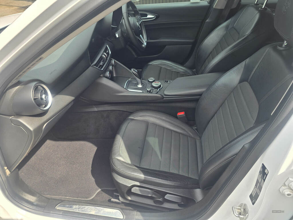 Alfa Romeo Giulia 2.2 Jtdm-2 Super White #5