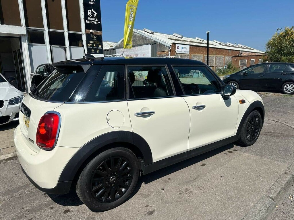 Mini Hatch Hatchback 1.5 Cooper Euro 6 Ss 201616 KM16ELU White #4