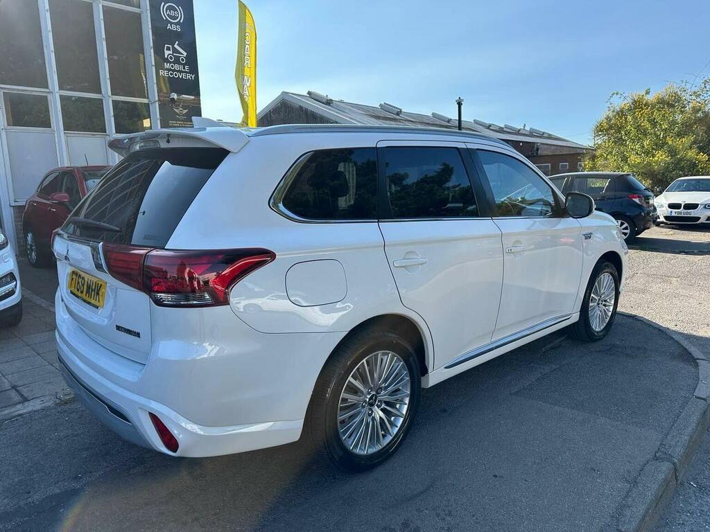 Mitsubishi Outlander Suv 2.4H Twinmotor 13.8Kwh 4H Cvt 4Wd Euro 6 Ss FT68MHK White #5