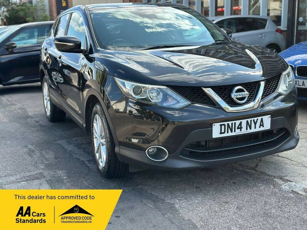 Nissan Qashqai Suv 1.2 Dig-t Acenta Premium 2Wd Euro 5 Ss Black
