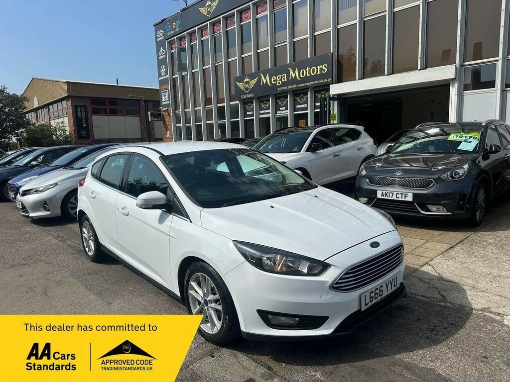 Ford Focus Hatchback 1.0T Ecoboost Zetec Euro 6 Ss 20 LG66YYU White