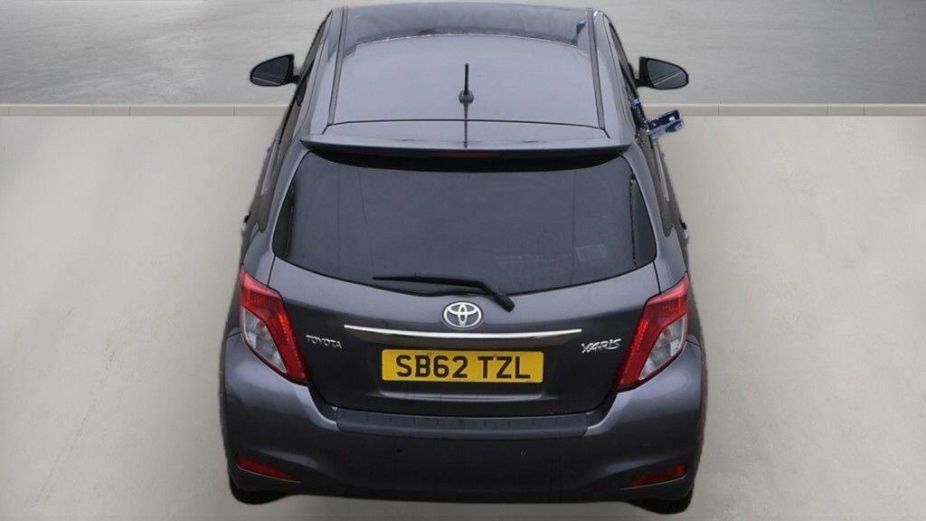 Toyota Yaris Hatchback 1.33 Dual Vvt-i Sr Euro 5 201362 Grey #4