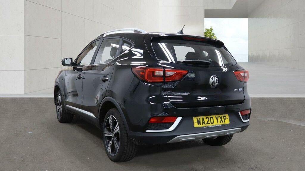 MG ZS Suv 44.5Kwh Exclusive 202020 Black #4