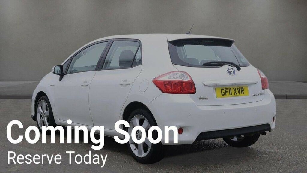 Toyota Auris Hatchback 1.8 Vvt-h T4 Cvt Euro 5 Ss 2011 White #2