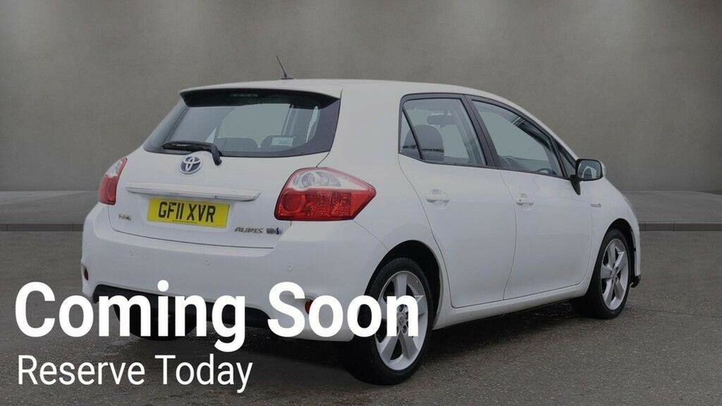 Toyota Auris Hatchback 1.8 Vvt-h T4 Cvt Euro 5 Ss 2011 White #3