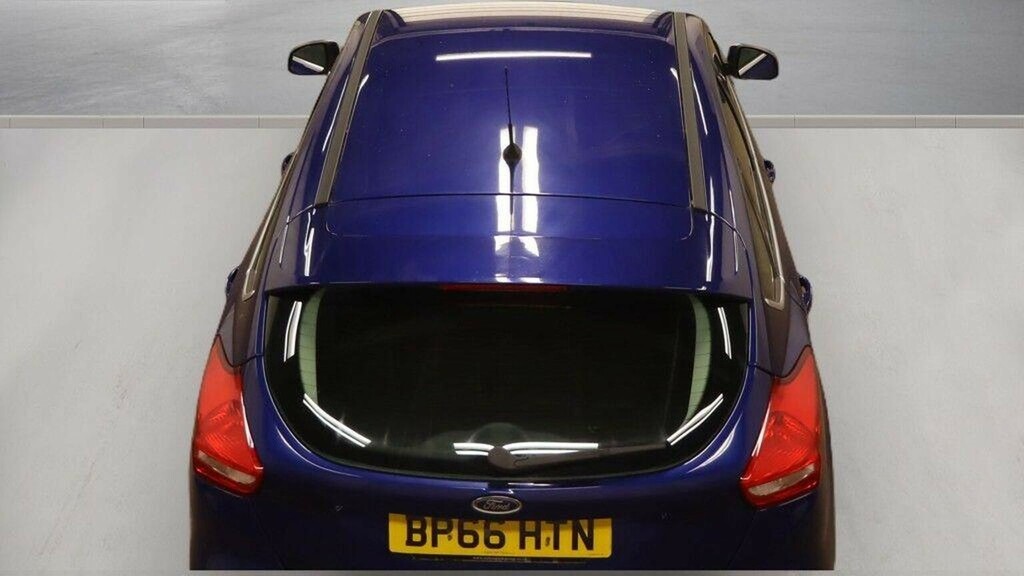 Ford Focus Hatchback 1.0T Ecoboost Zetec Euro 6 Ss 20 BP66HTN Blue #3