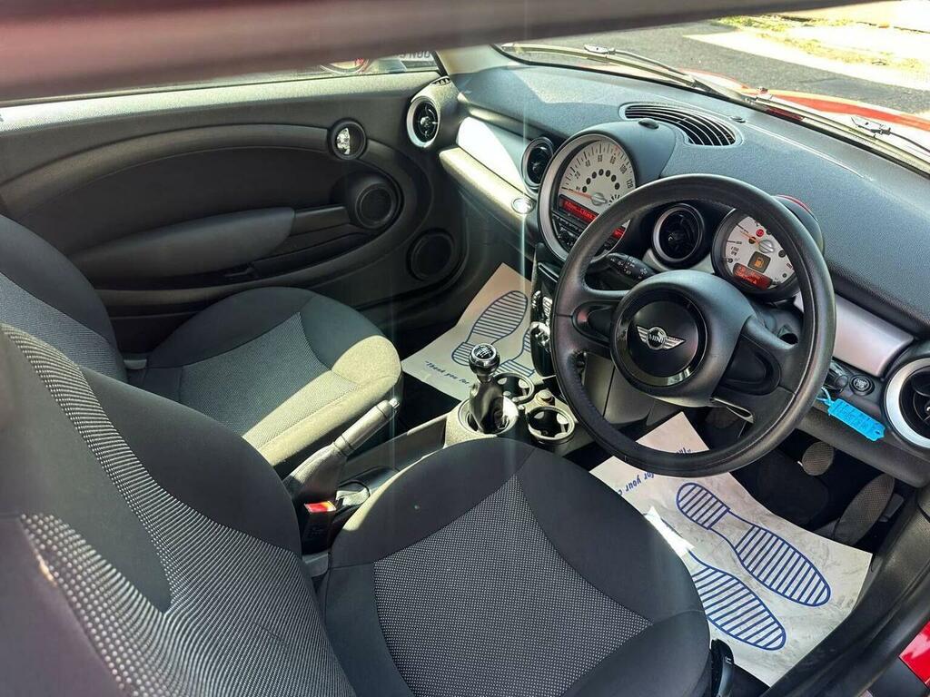 Mini Hatch 1.6 One Euro 5 Red #2