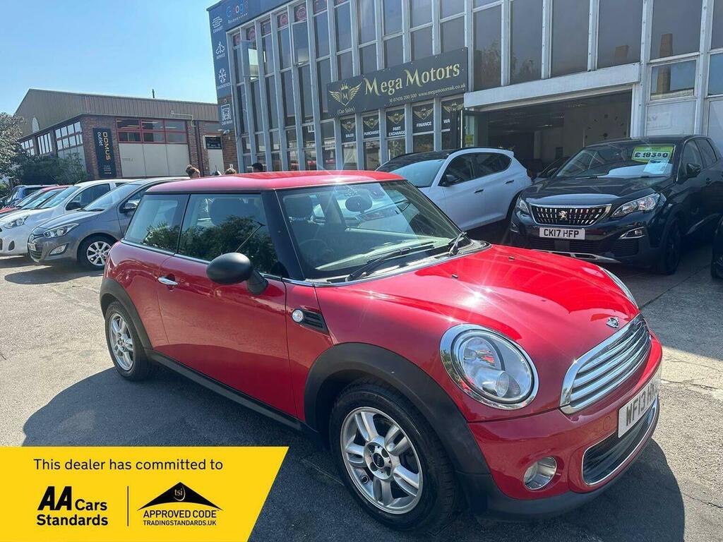 Mini Hatch 1.6 One Euro 5 Red