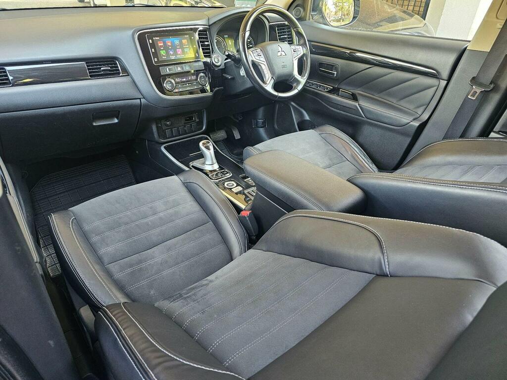 Mitsubishi Outlander 2.0H 12Kwh Juro Cvt 4Wd Euro 6 Ss Brown #6