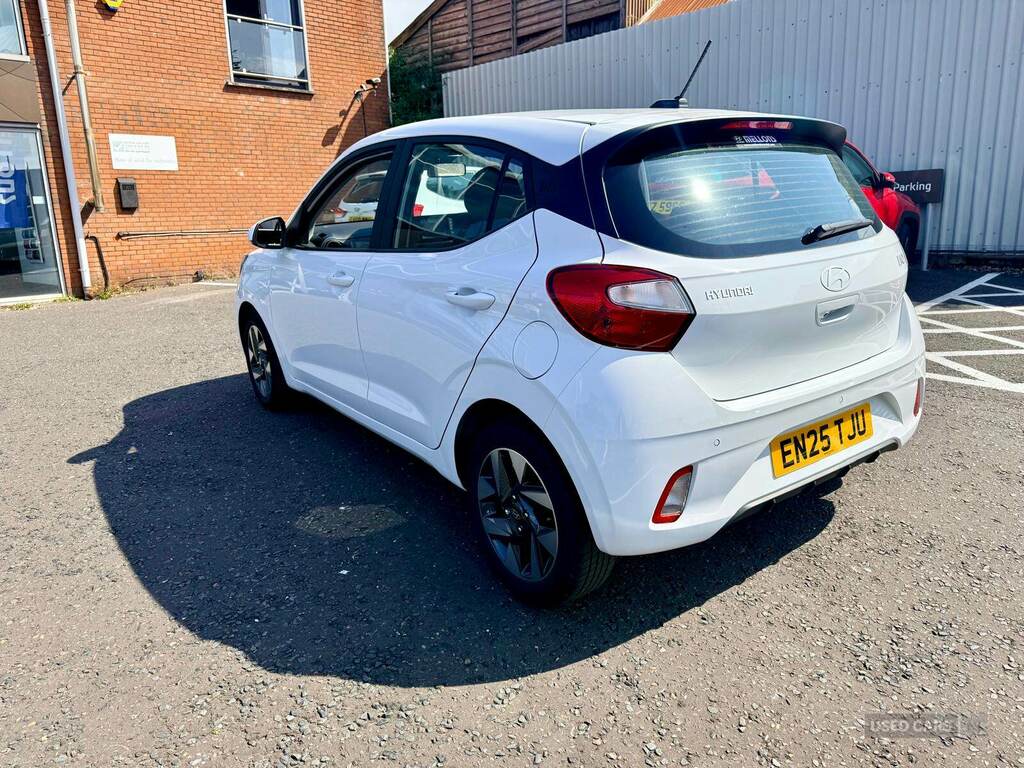 Hyundai I10 1.0 63 Advance Nav EN25TJU White #5