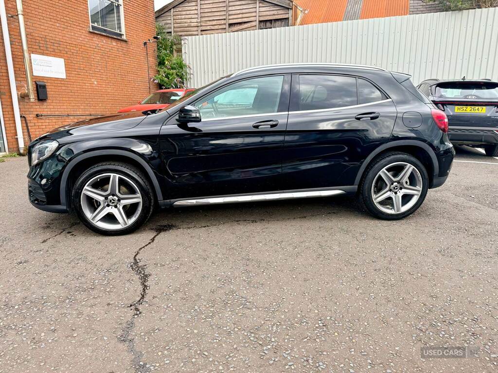 Mercedes-Benz GLA Class Gla 180 Amg Line Edition Black #5