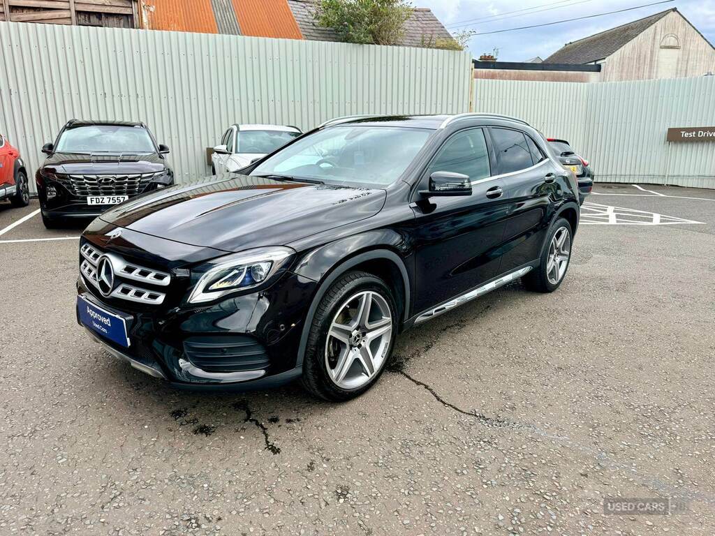 Mercedes-Benz GLA Class Gla 180 Amg Line Edition Black #6