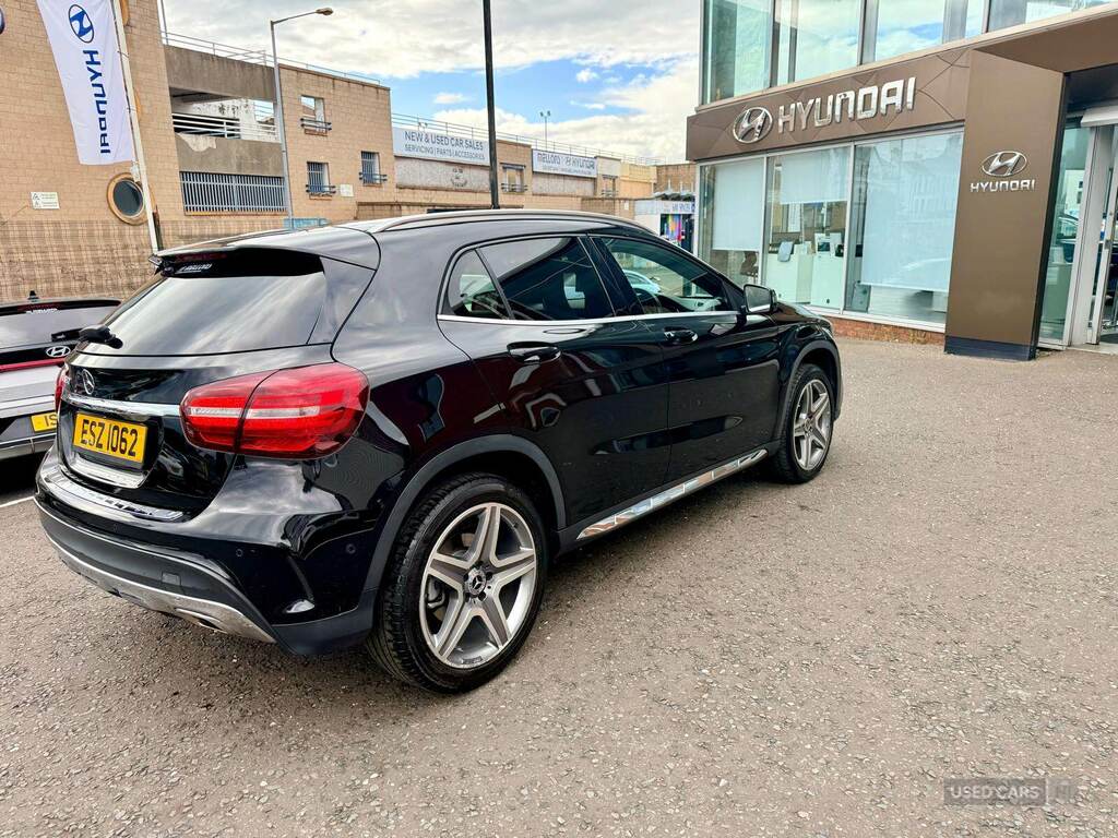 Mercedes-Benz GLA Class Gla 180 Amg Line Edition Black #3