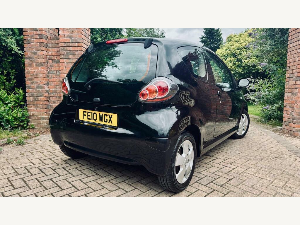 Toyota Aygo 1.0 Vvt-i Black Euro 4 Black #2