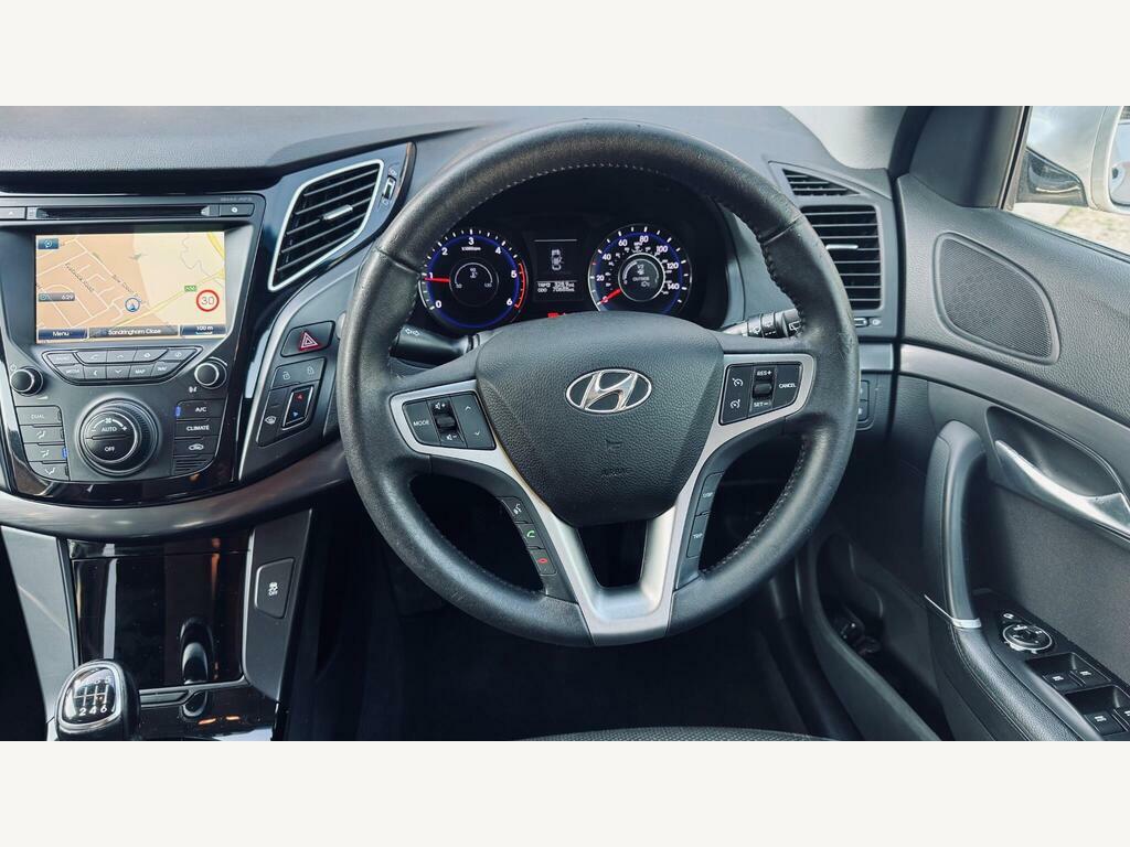 Hyundai I40 I40 Active Blue Drive Crdi Silver #13