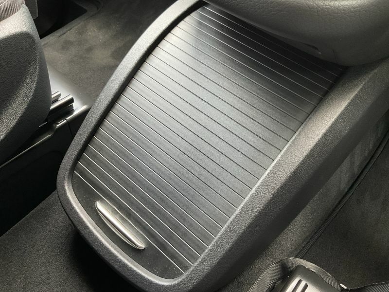 Mercedes-Benz V Class V 300 D Premium Amg Line Extra Long Black #31